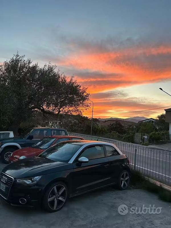 Usata Audi A1 105 CV (77 kW) 2010 Nero Utilitaria