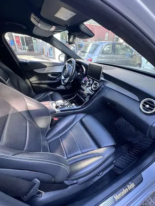 Usata Mercedes C220 AMG 194 CV (142 kW) 2018 Grigio Station wagon
