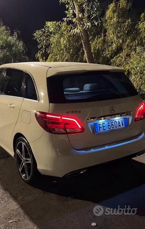 Usata Mercedes B180 109 CV (80 kW) 2016 Utilitaria