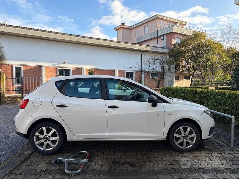 Usata Seat Ibiza Reference 270 CV (198 kW) 2009 Bianco Berlina