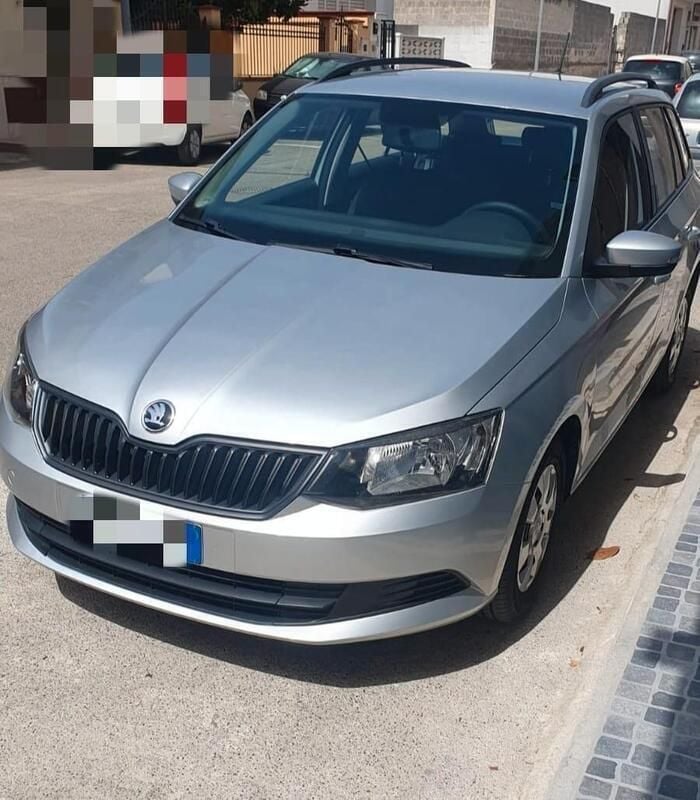 Usata Skoda Fabia Active 90 CV (66 kW) 2015 Grigio Utilitaria