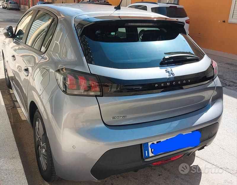 Usata Peugeot 208 Active 75 CV (55 kW) 2021 Grigio Utilitaria