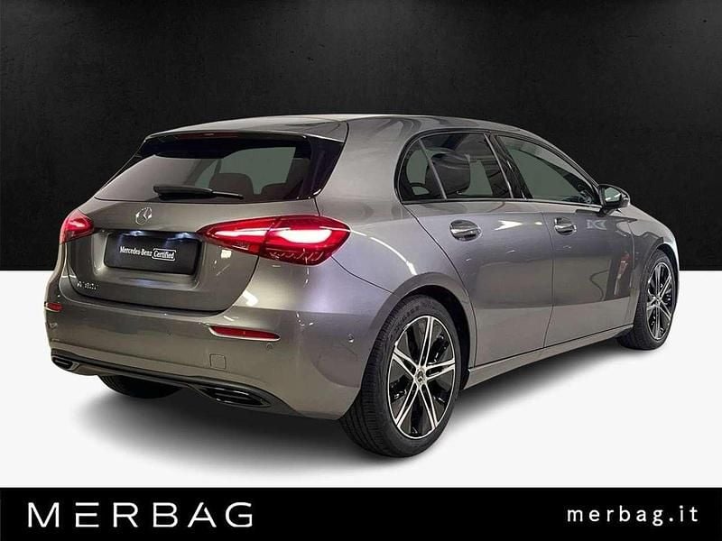 Nuova Mercedes A180 Business 116 CV (85 kW) 2025 Grigio Utilitaria