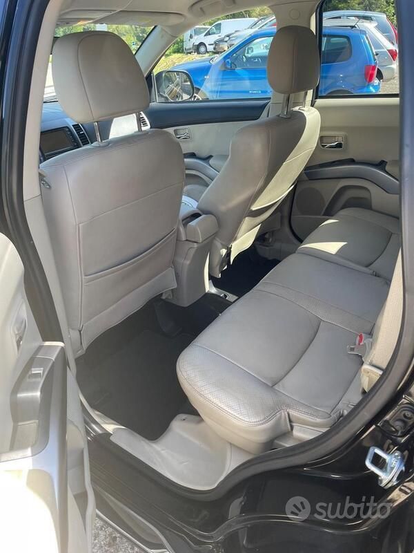 Usata Citroën C-Crosser Exclusive 160 CV (117 kW) 2010 Nero SUV