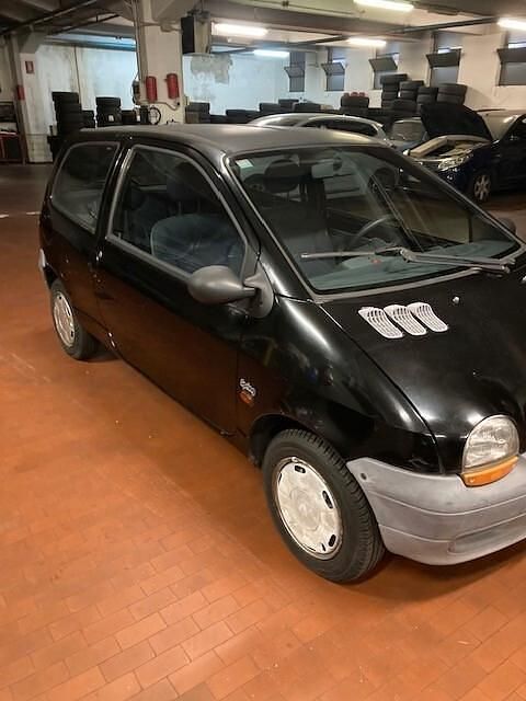 Usata Renault Twingo 58 CV (42 kW) 1997 Nero Utilitaria