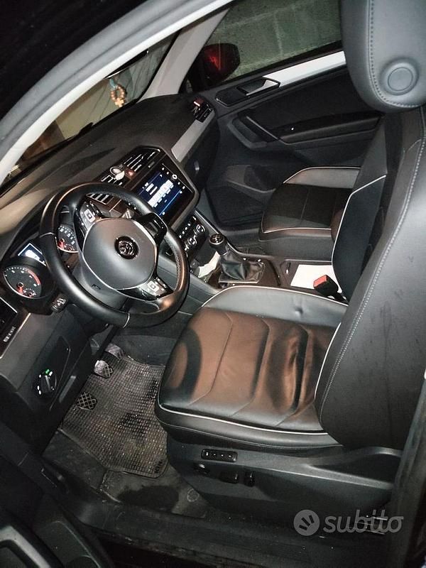 Usata VW Tiguan Style 125 CV (91 kW) 2017 Nero SUV