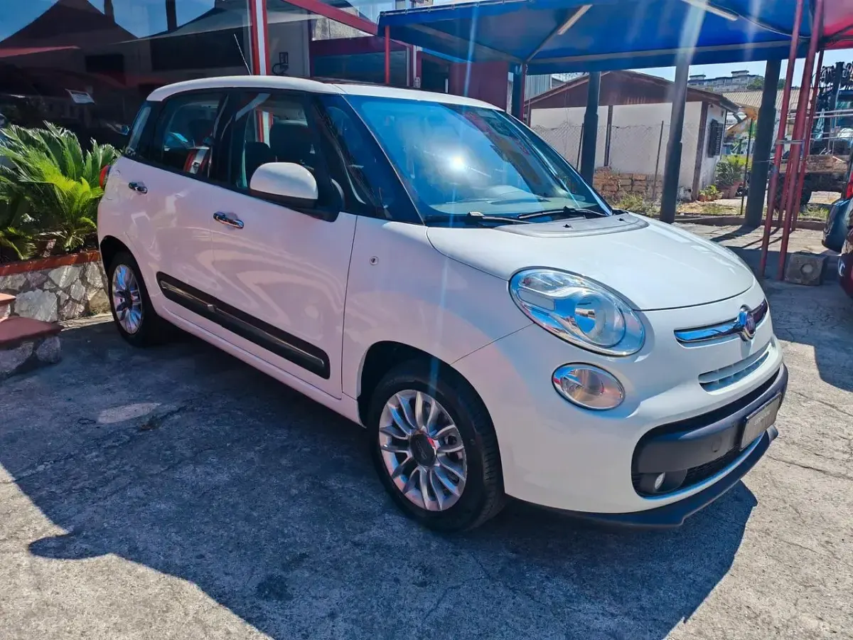 Usata Fiat 500L Lounge 85 CV (62 kW) 2013 Bianco Monovolume