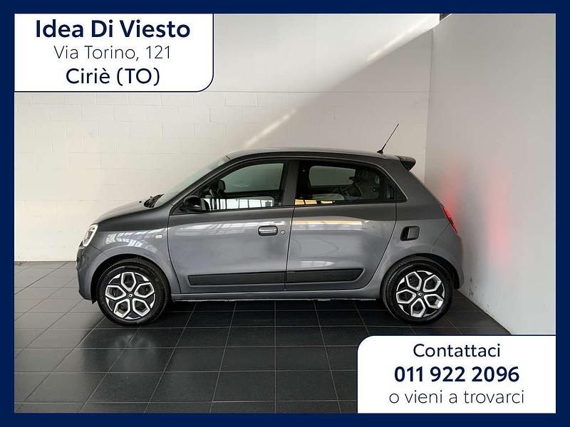 Usata Renault Twingo Intens 65 CV (47 kW) 2024 Grigio scuro Utilitaria