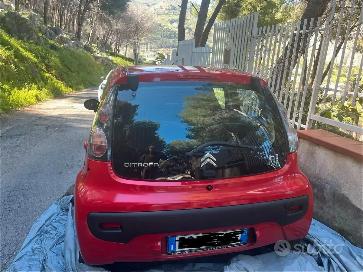 Usata Citroën C1 68 CV (50 kW) 2013 Rosso Utilitaria