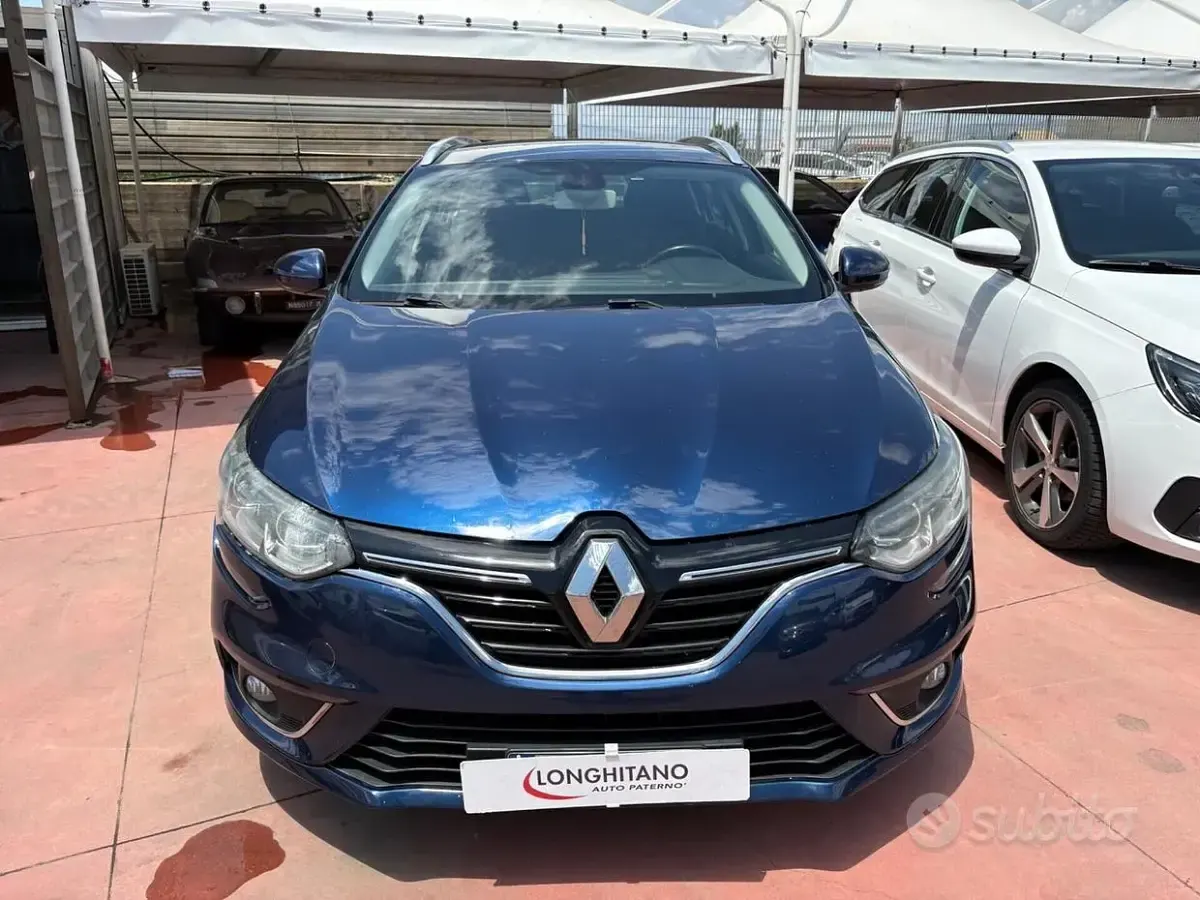 Usata Renault Mégane Intens 110 CV (80 kW) 2019 Bluazzurro Berlina