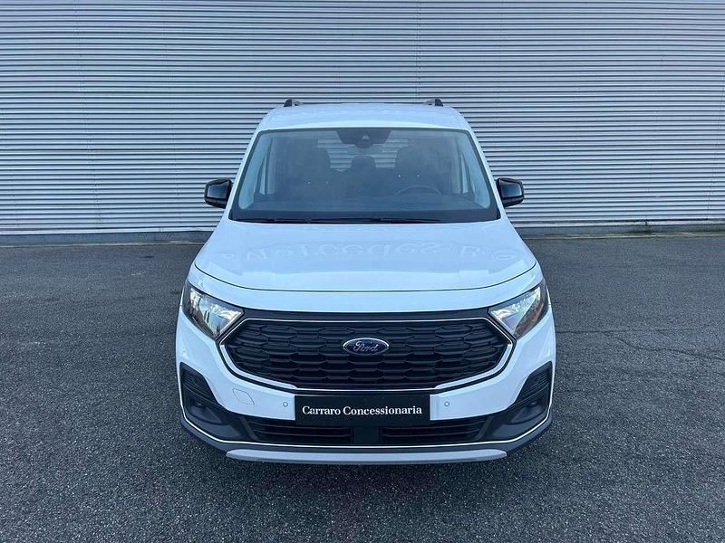 Usata Ford Tourneo Active 122 CV (89 kW) 2024 Bianco Furgone