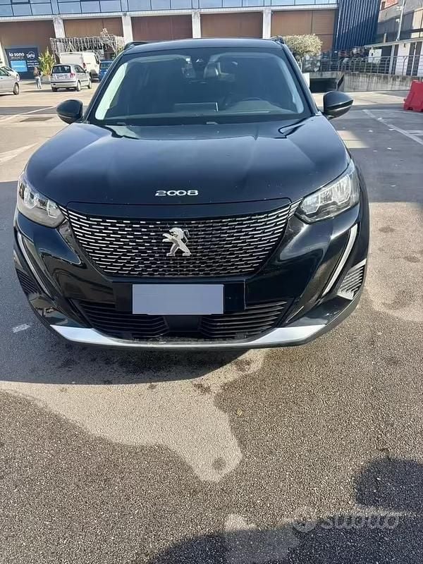 Usata Peugeot 2008 100 CV (73 kW) 2024 Nero SUV