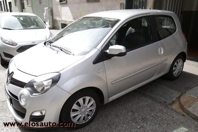 Usata Renault Twingo 75 CV (55 kW) 2013 Argento metallizzato Utilitaria