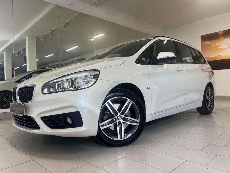 Usata BMW 218 Gran Tourer Sport Line 150 CV (110 kW) 2016 Bianco Monovolume