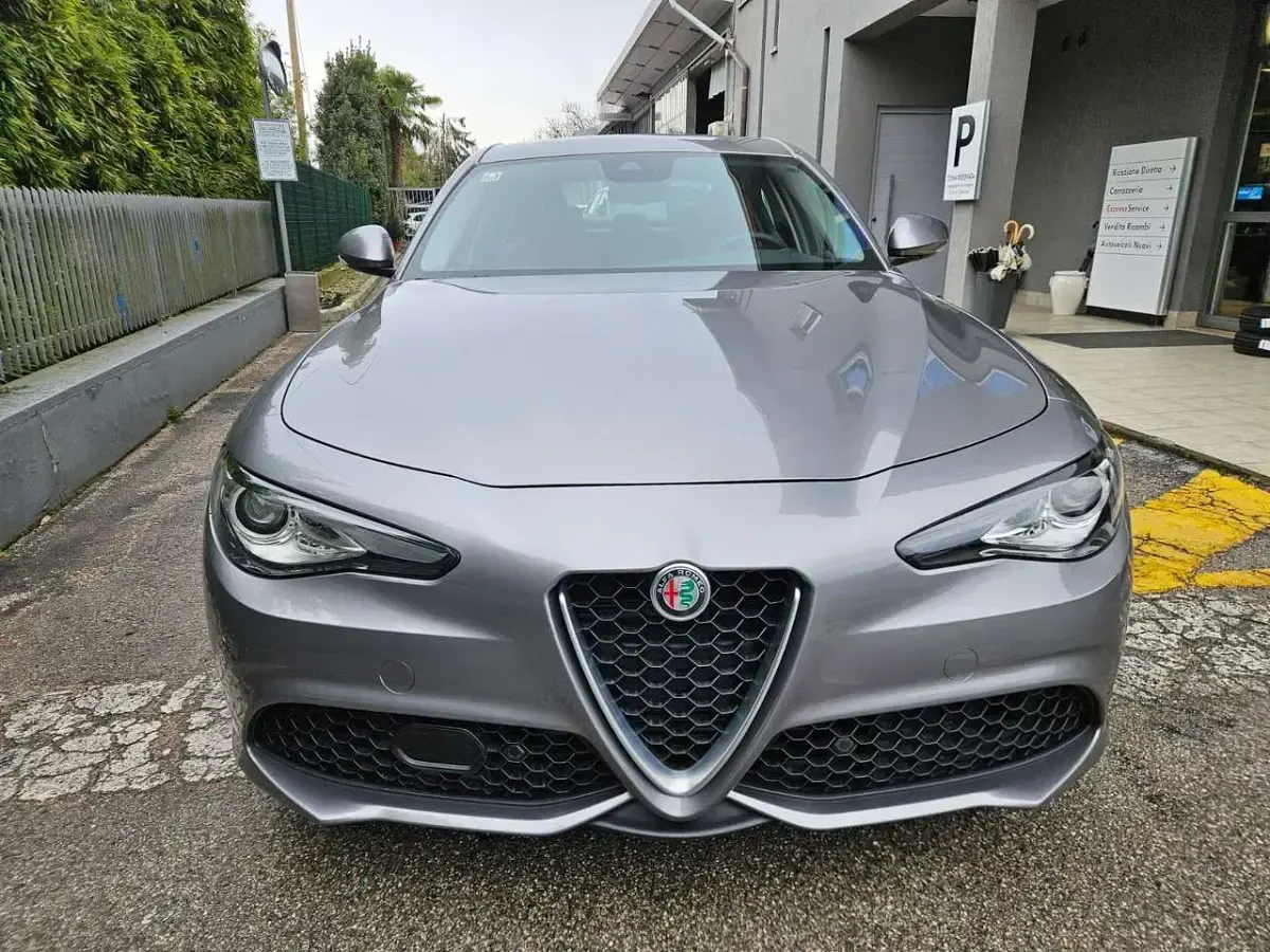 Usata Alfa Romeo Giulia Veloce 280 CV (205 kW) 2018 Grigio Berlina