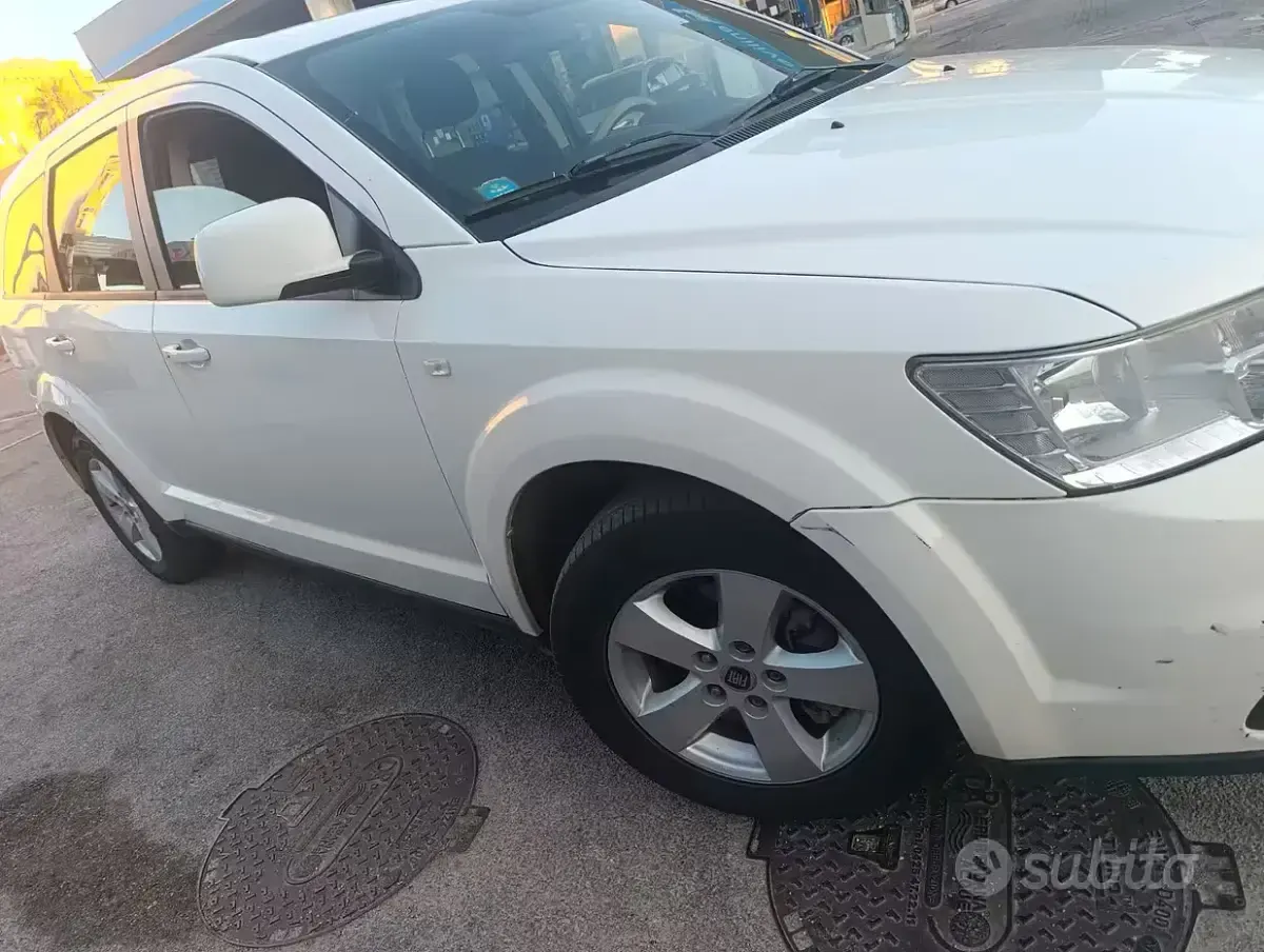 Usata Fiat Freemont 140 CV (102 kW) 2013 Bianco SUV