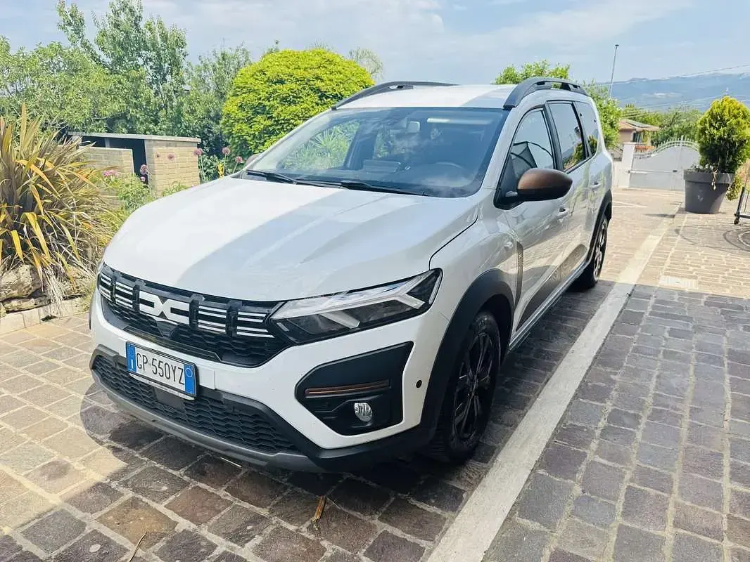 Usata Dacia Jogger Extreme 101 CV (74 kW) 2023 Monovolume