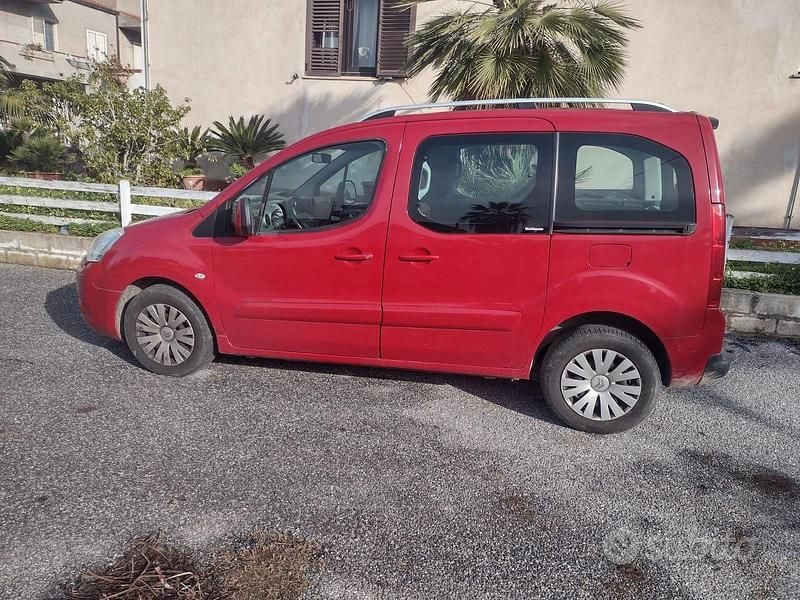 Usata Citroën Berlingo 90 CV (66 kW) 2010 Rosso Monovolume