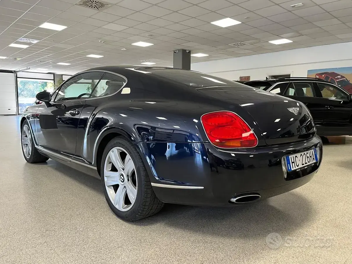 Usata Bentley Continental GT 560 CV (411 kW) 2007 Blu Coupé
