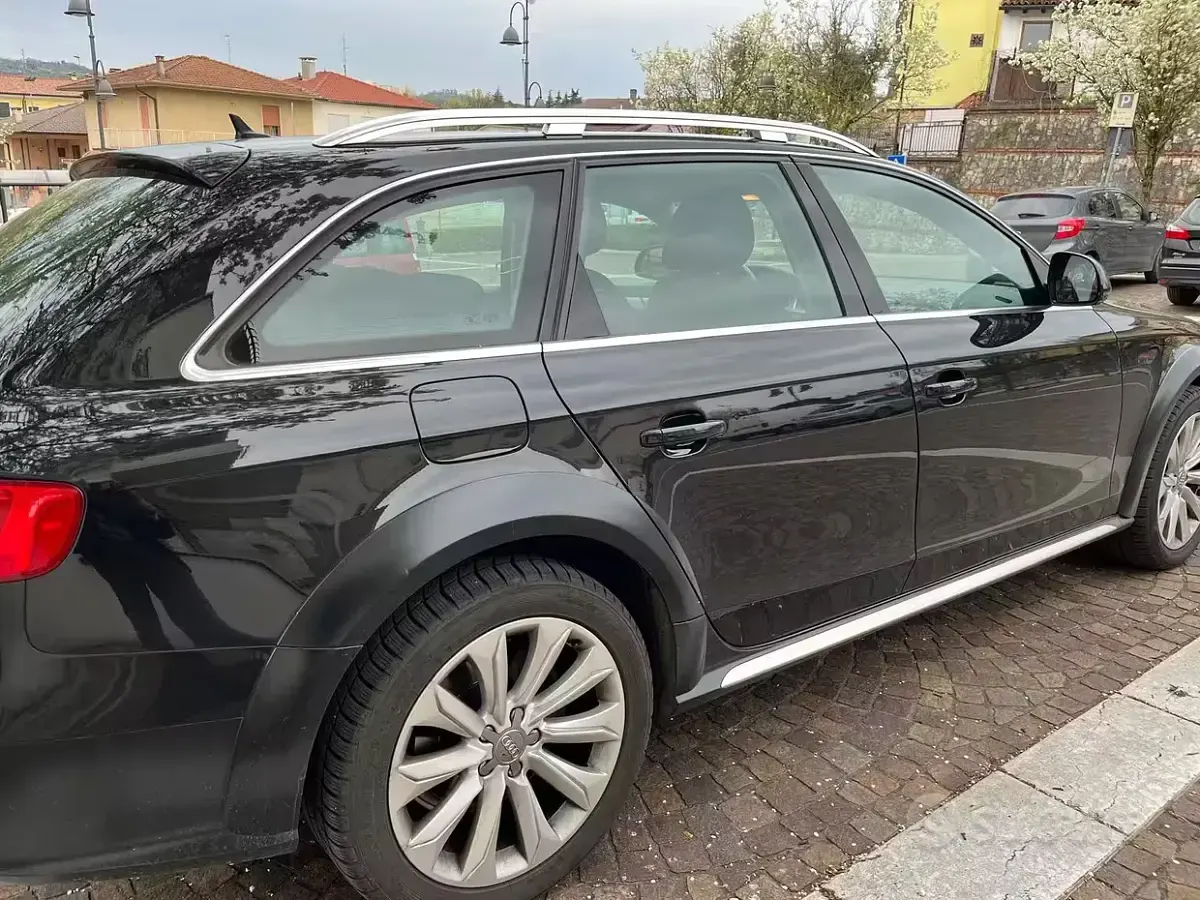 Usata Audi A4 Allroad Advanced 177 CV (130 kW) 2013 Nero Station wagon