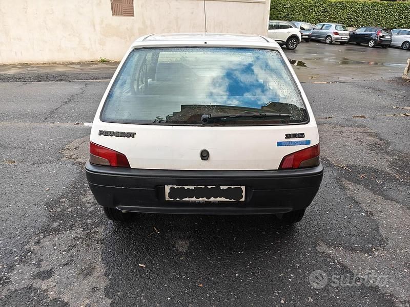 Usata Peugeot 106 50 CV (36 kW) 1996 Bianco Utilitaria
