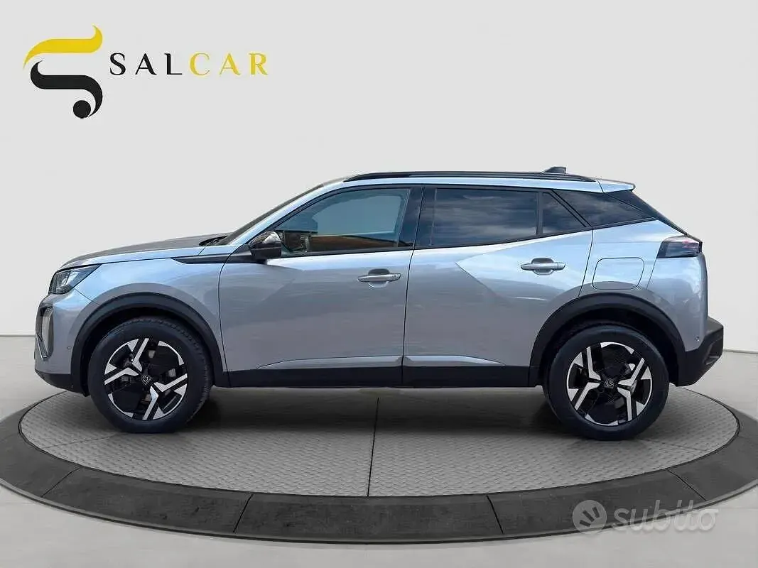 Usata Peugeot 2008 Allure 131 CV (96 kW) 2023 Grigio SUV