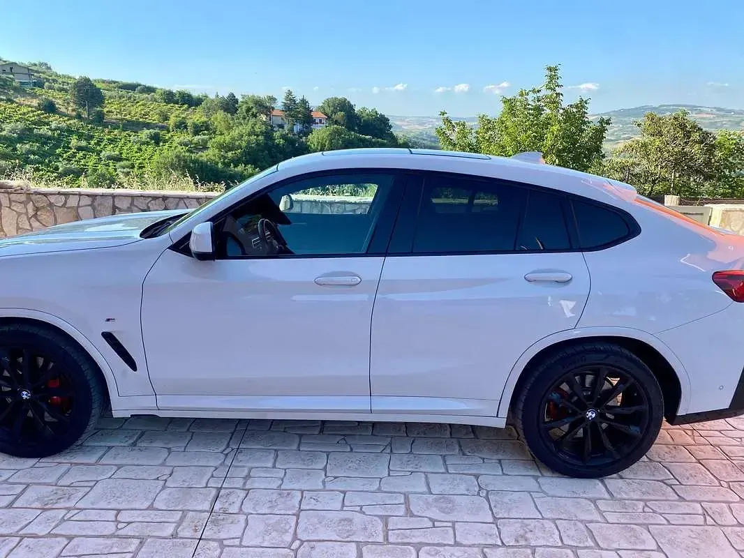 Usata BMW X4 M Sport 190 CV (139 kW) 2023 Bianco SUV
