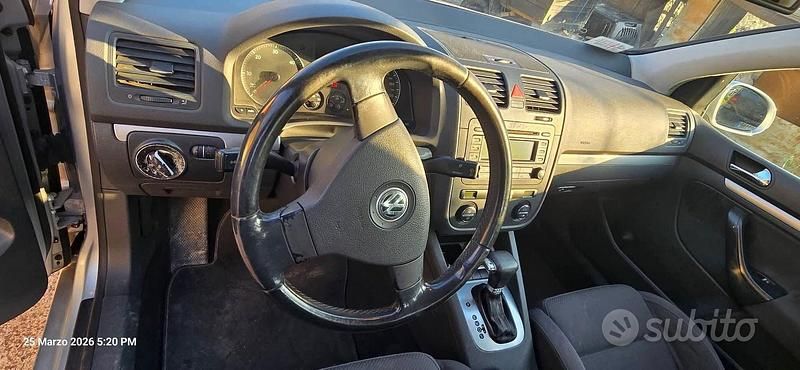 Usata VW Golf IV 140 CV (102 kW) 2005 Grigio Berlina