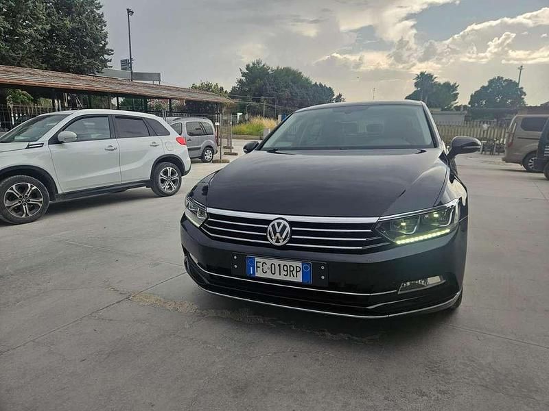 Usata VW Passat Highline 150 CV (110 kW) 2016 Nero Berlina