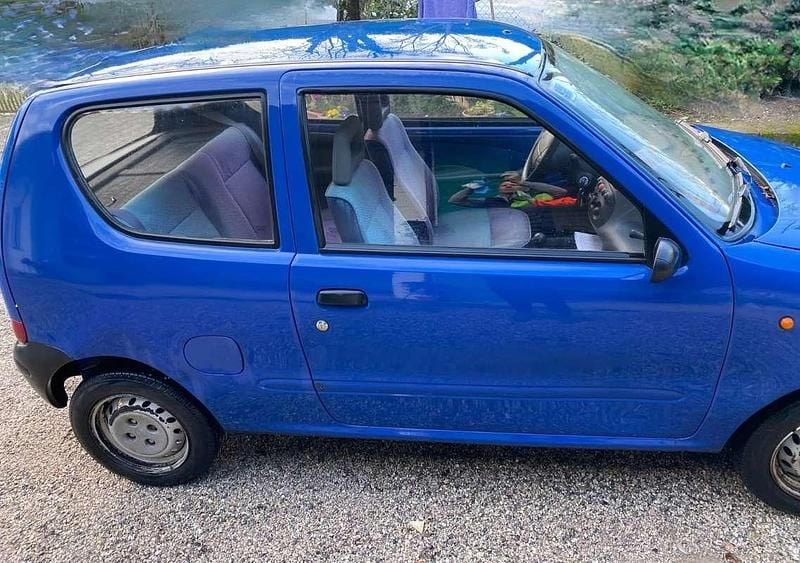 Usata Fiat Seicento Young 39 CV (28 kW) 2000 Blu/azzurro Utilitaria