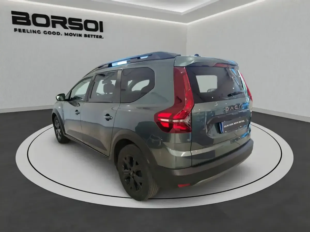 Usata Dacia Jogger Extreme 101 CV (74 kW) 2023 Verde oxide Monovolume