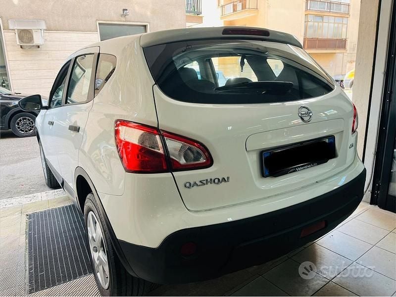 Usata Nissan Qashqai 110 CV (80 kW) 2014 Bianco SUV