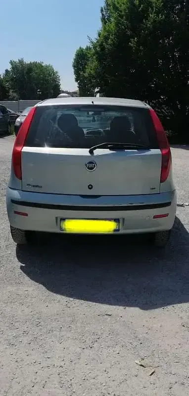 Gebraucht Fiat Punto Dynamic 95 PS (69 kW) 2004 Grün Kleinwagen