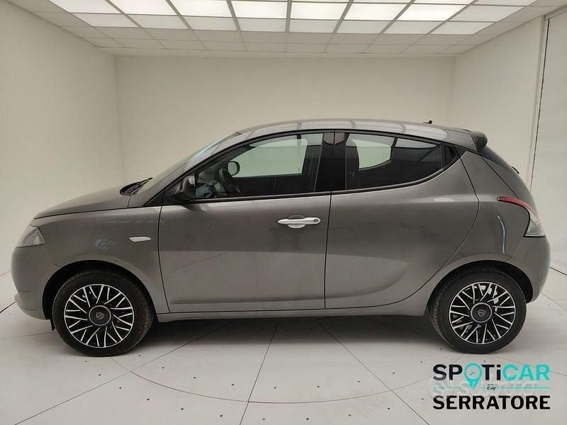 Usata Lancia Ypsilon S 69 CV (50 kW) 2024 Grigio Utilitaria