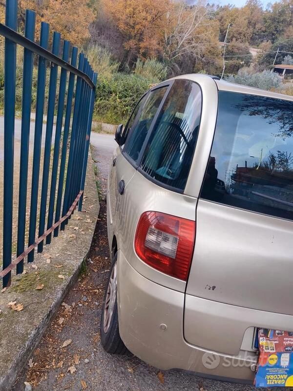 Usata 2008 Fiat Multipla Monovolume | 2000 € (Ottimo prezzo) - Immagine 1/4