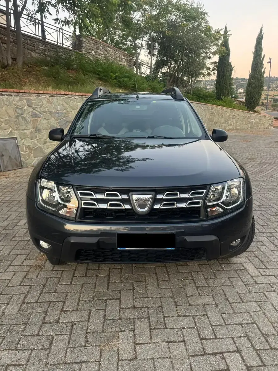 Usata Dacia Duster Ambiance 109 CV (80 kW) 2016 Grigio SUV