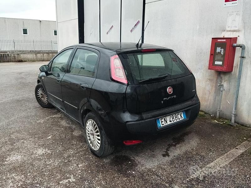 Usata Fiat Punto Evo 75 CV (55 kW) 2012 Nero Utilitaria