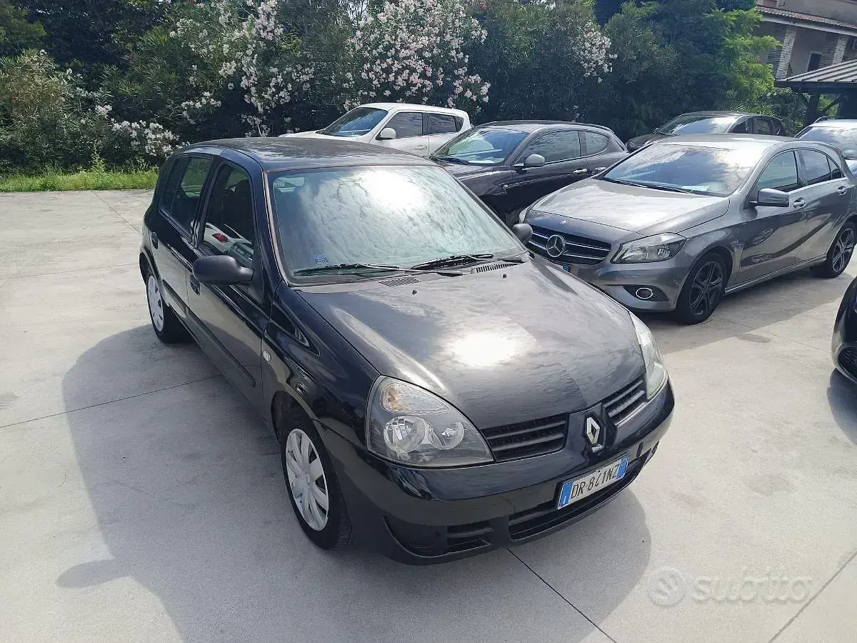 Usata Renault Clio 60 CV (44 kW) 2008 Berlina