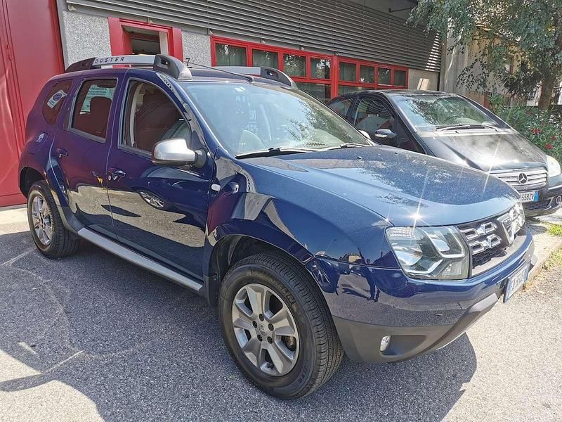 Blu/azzurro Usata 2015 Dacia Duster Prestige SUV | 6500 € (Ottimo prezzo) - Immagine 1/4
