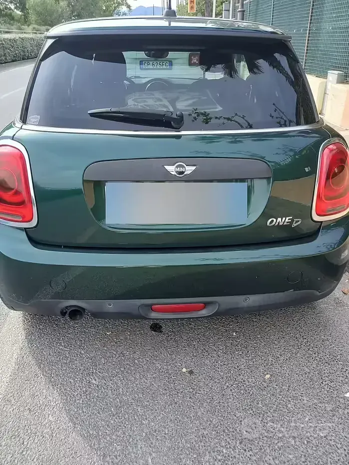 Usata Mini One D 95 CV (69 kW) 2017 Verde Utilitaria