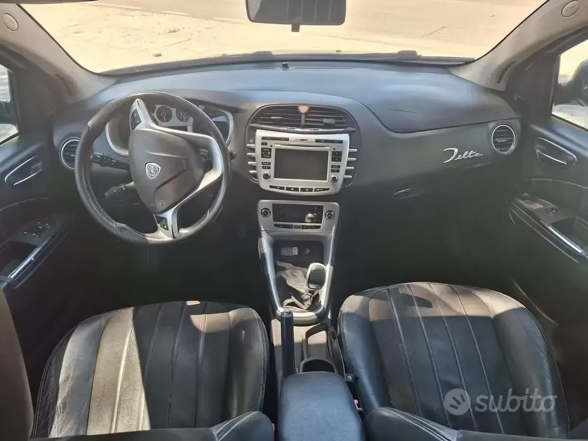 Usata Lancia Delta 120 CV (88 kW) 2010 Bianco Utilitaria