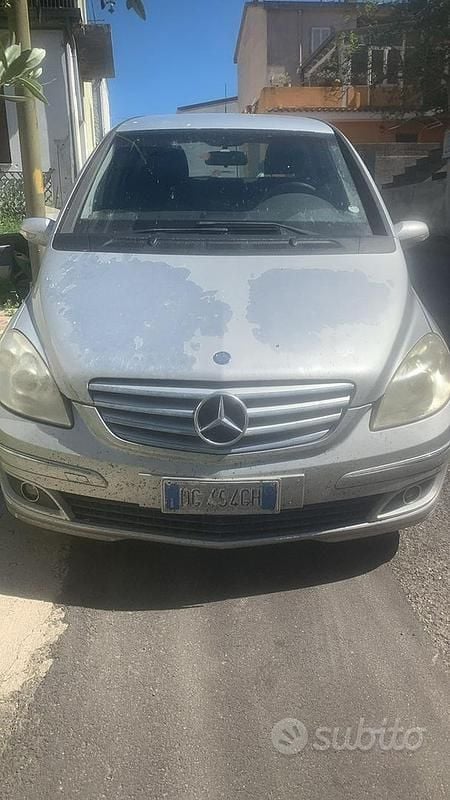 Usata Mercedes B180 2006 Grigio Monovolume
