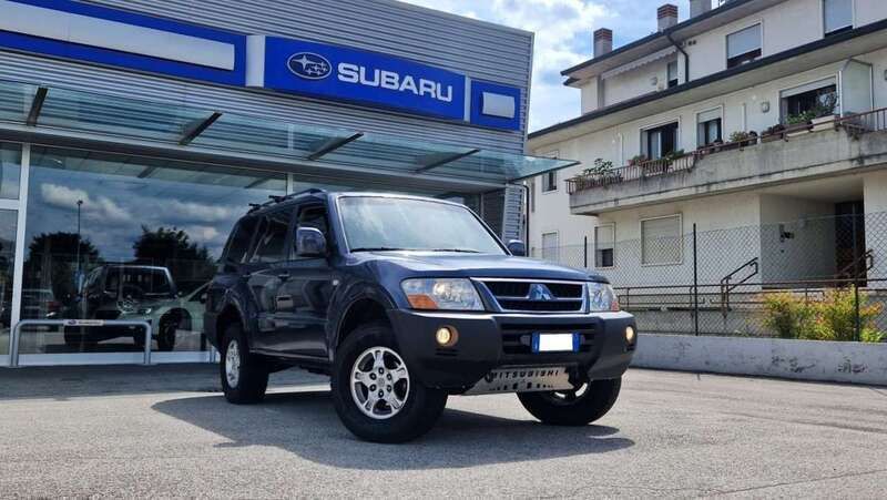 Grigiogrigio Usata 2007 Mitsubishi Pajero Intense SUV | 9900 € (Ottimo prezzo) - Immagine 1/4