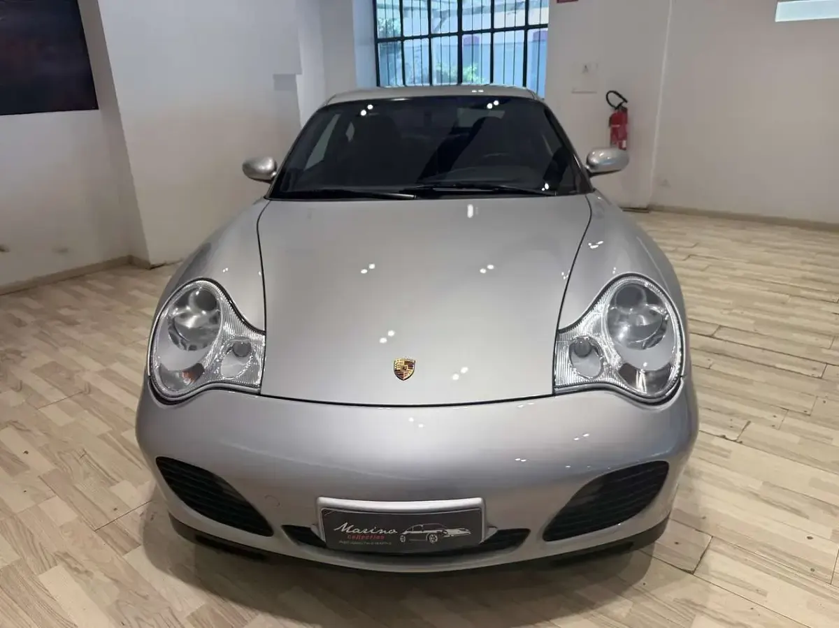 Usata Porsche 911 Carrera 4S 320 CV (235 kW) 2003 Argento Coupé