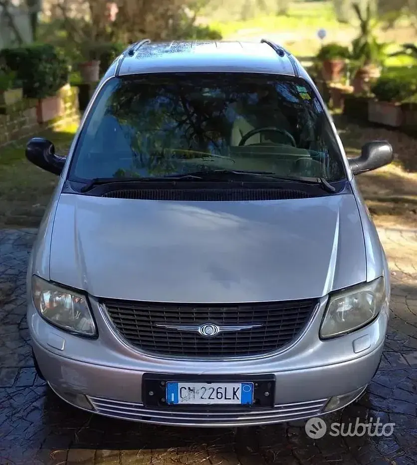 Usata Chrysler Voyager 143 CV (105 kW) 2004 Monovolume
