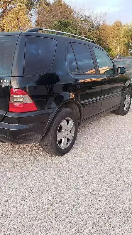 Usata Mercedes ML270 SE 163 CV (119 kW) 2005 SUV
