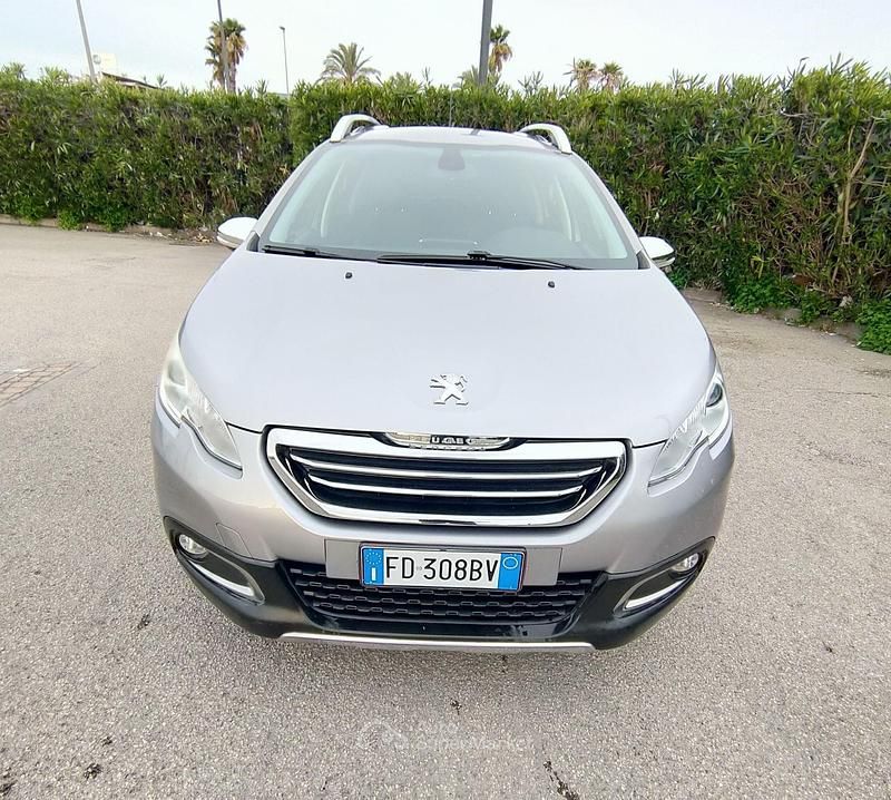 Usata Peugeot 2008 99 CV (72 kW) 2016 Argento SUV