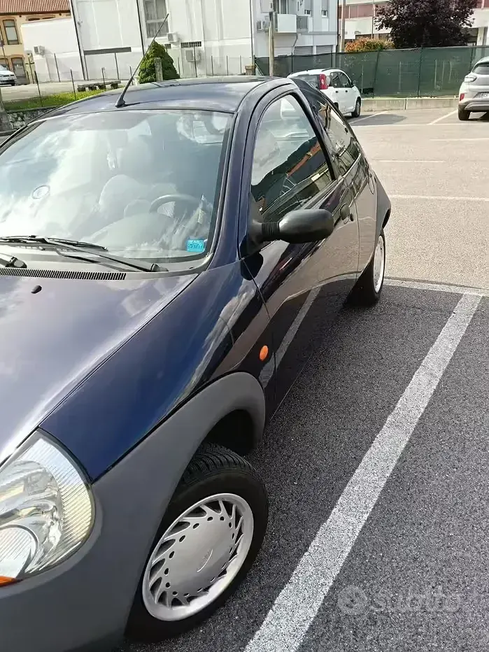 Usata Ford Ka 69 CV (50 kW) 2003 Blu Utilitaria