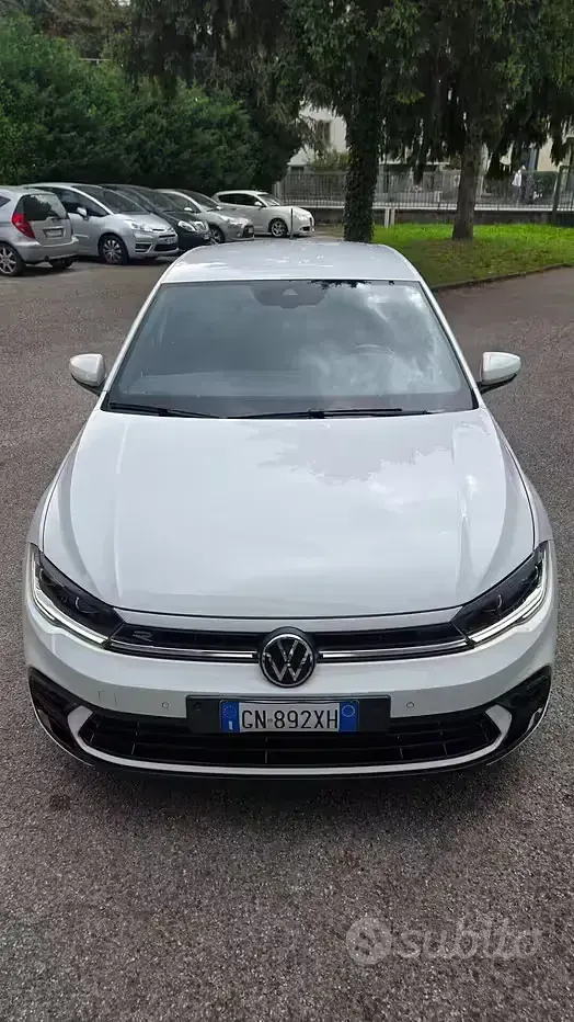 Usata VW Polo R-line 95 CV (69 kW) 2023 Bianco Utilitaria