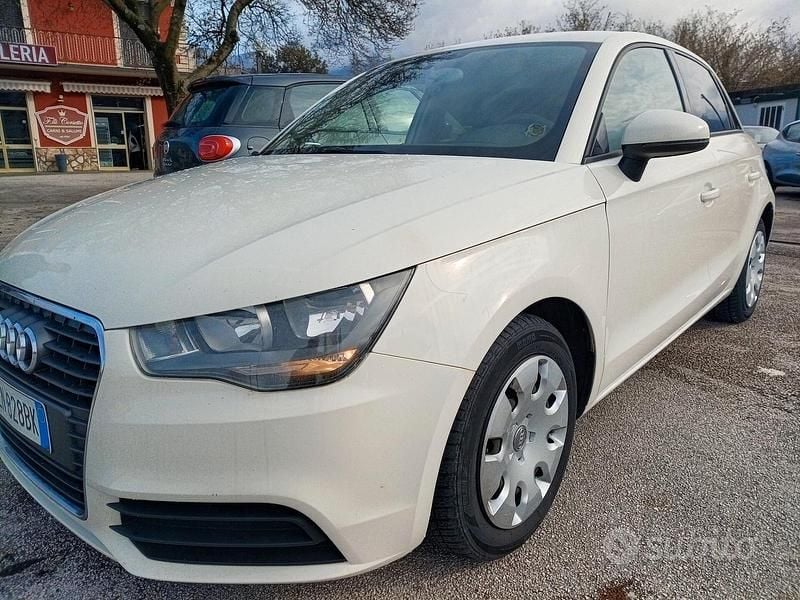 Usata Audi A1 90 CV (66 kW) 2012 Bianco Utilitaria